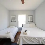 Charlotte Vibes Relax&Recharge